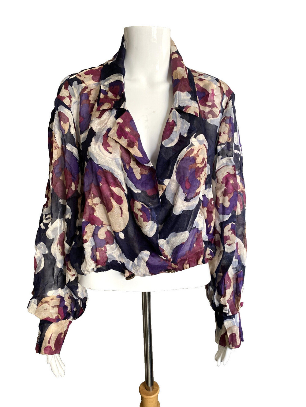 2010 CHANEL 10C FR-44 L Navy Multicolor Floral Silk Blouse Long Sleeve Cropped